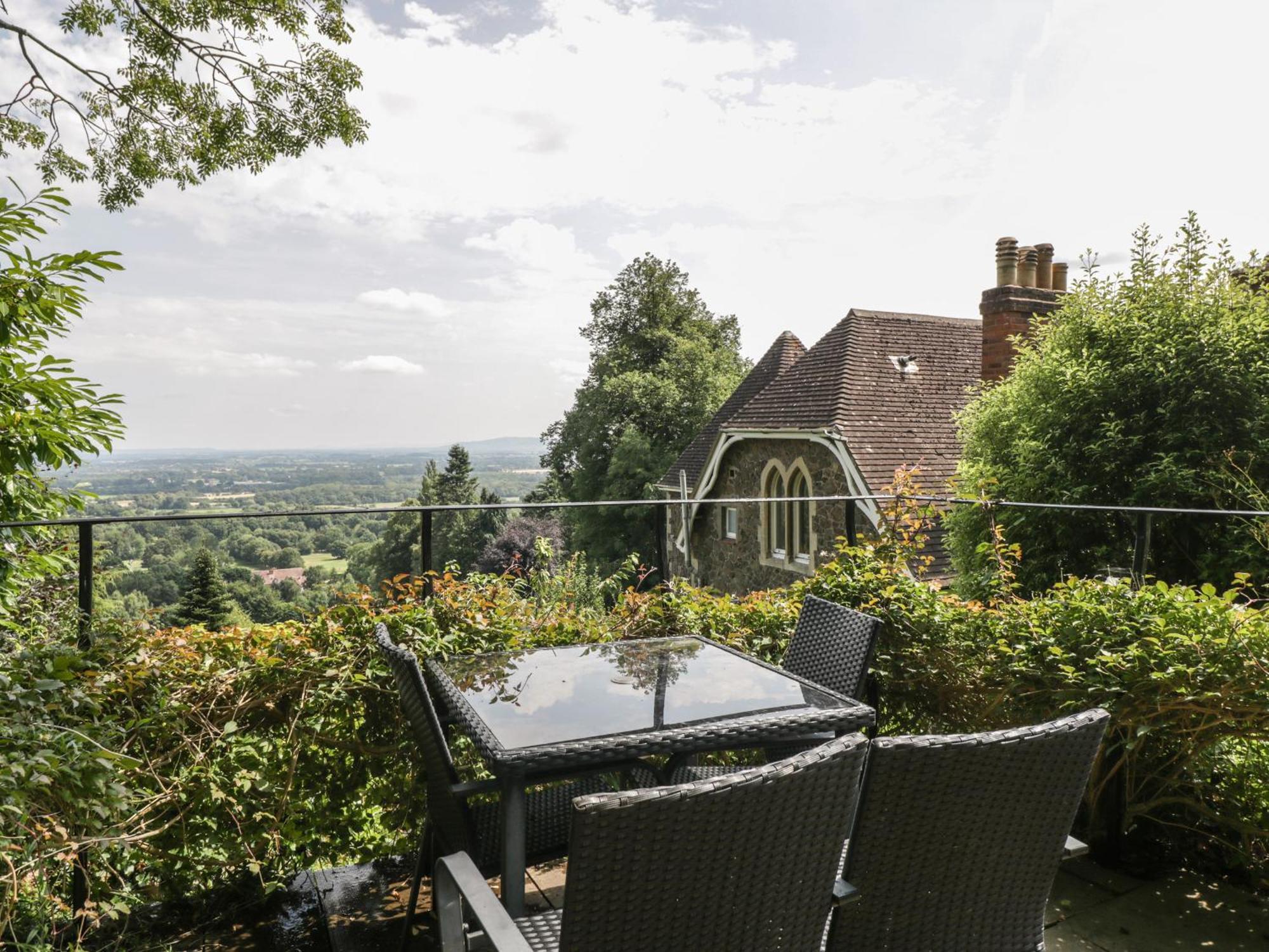 Amazing View Appartement Malvern Wells Buitenkant foto